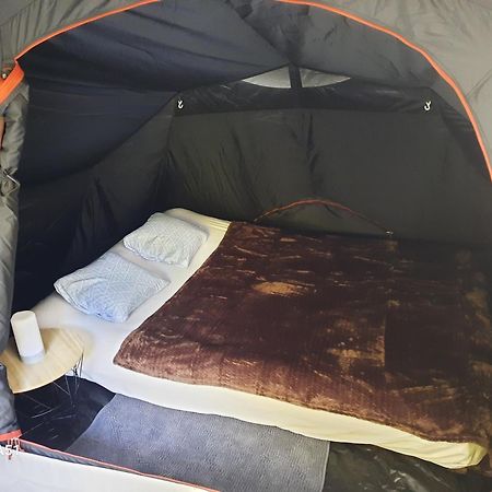 La Palmeraie Istres Bagian luar foto