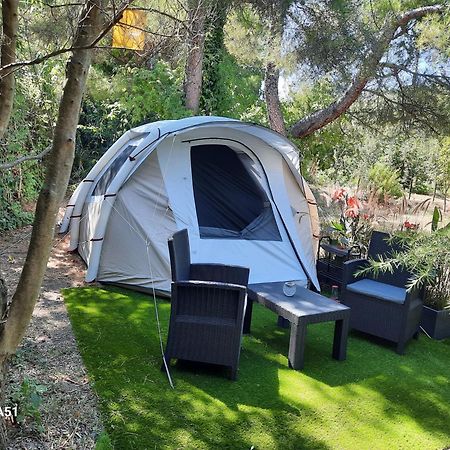 La Palmeraie Istres Bagian luar foto