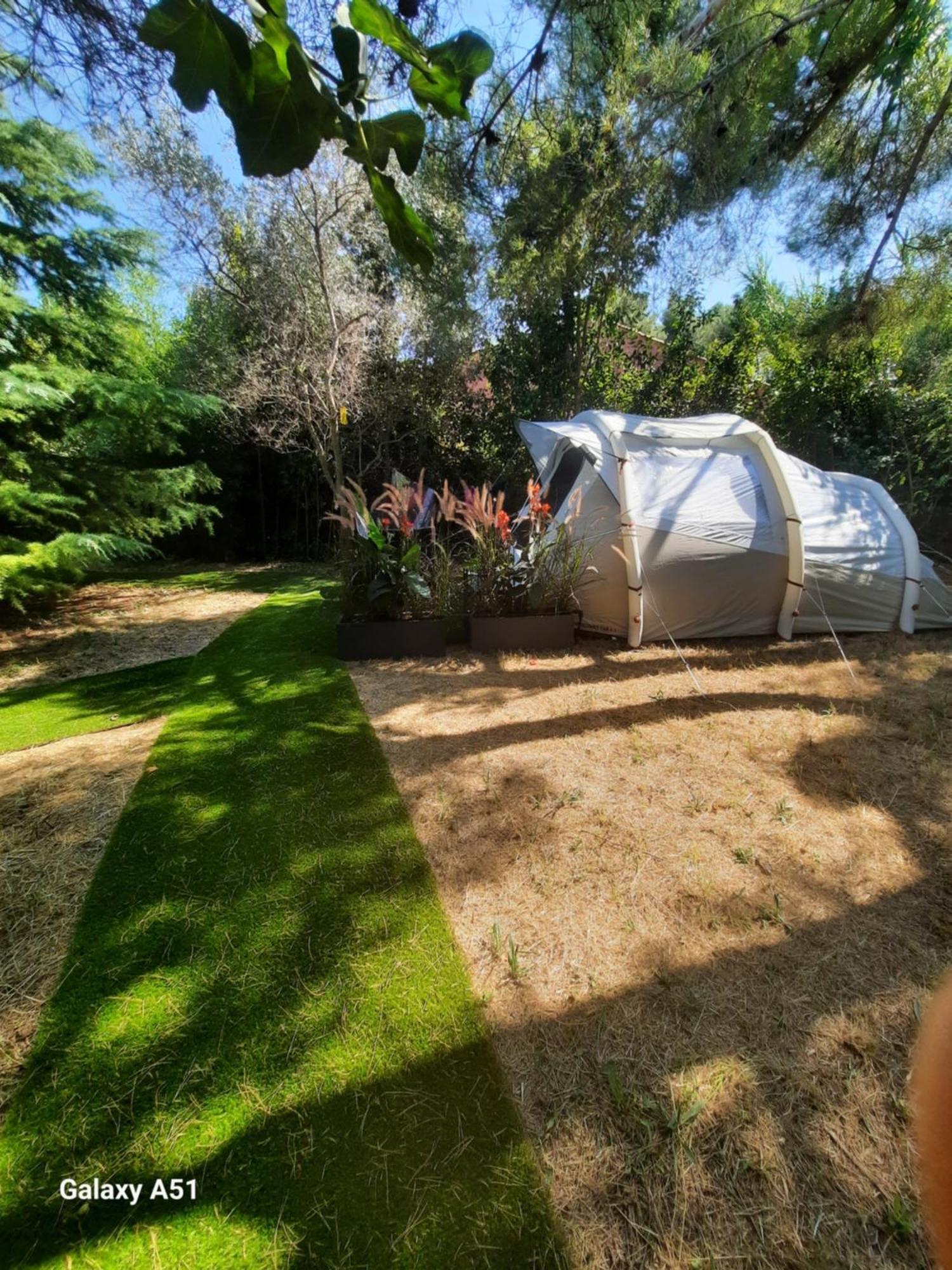 La Palmeraie Istres Bagian luar foto